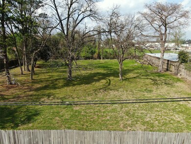 301 E Hamilton St, Houston, TX 77076 - photo 5