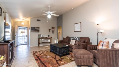 4045 W Abraham Lane-18