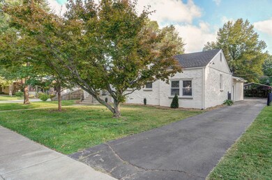2-web-or-mls-1018 E Stanford St-3