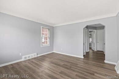 19633 Barlow St, Detroit, MI 48205 - photo 4
