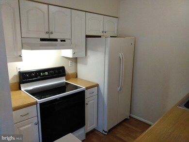 123 Claire Ct unit 3, Blackwood, NJ 08012 - photo 4