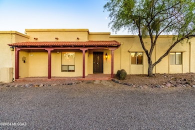 1701 S Camino Del Sol__047