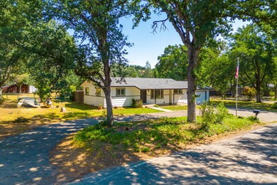 210 Branstetter Ln, Redding, CA 96001 - photo 2