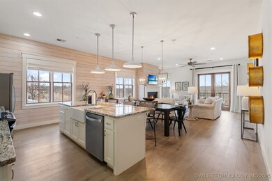 29 Water St unit 6, Carlton Landing, OK 74432 - photo 2