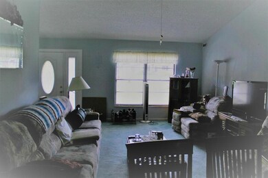 21572 SW Peach Blossom St, Dunnellon, FL 34431 - photo 5