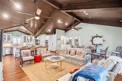 2133 W Maple St, Port O Connor, TX 77982 - photo 3