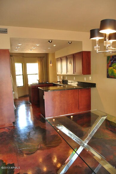 Kitchen/Dining