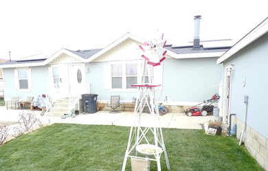 2148 58th St W, Rosamond, CA 93560 - photo 3