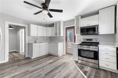 567 Providence St, Warwick, RI 02886 - photo 2