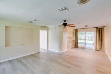 18 N Dixie Ave, Titusville, FL 32796 - photo 7