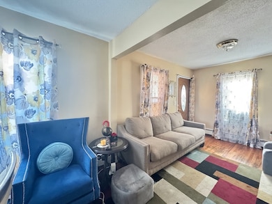 58 Eureka St, Springfield, MA 01104 - photo 3