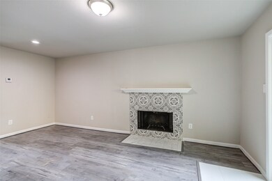3300 Pebblebrook Dr unit 15, Seabrook, TX 77586 - photo 5