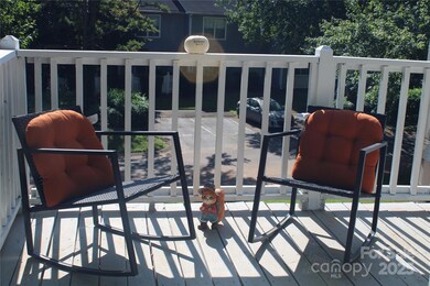 6039 Treetop Ct unit 6039, Charlotte, NC 28212 - photo 5