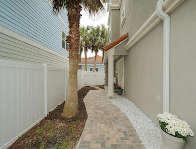 204 21st Ave S, Jacksonville Beach, FL 32250 - photo 4