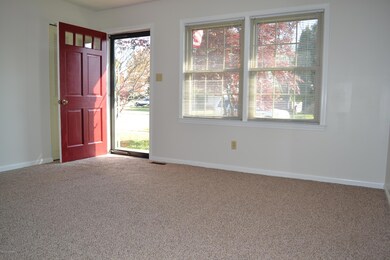 5902 Bucks Ln, Louisville, KY 40291 - photo 5