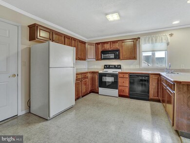 2325 Majestic Ct, Chambersburg, PA 17202 - photo 5