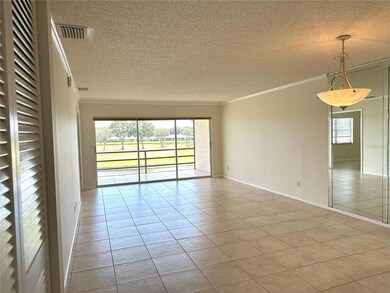 7050 Fairway Bend Ln unit 266, Sarasota, FL 34243 - photo 5