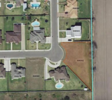 000 Rosewood Dr, Weslaco, TX 78599 - photo 6