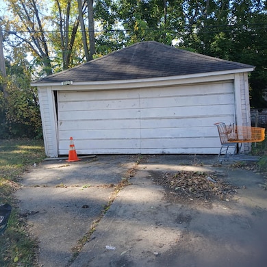 16201 Fielding St, Detroit, MI 48219 - photo 5