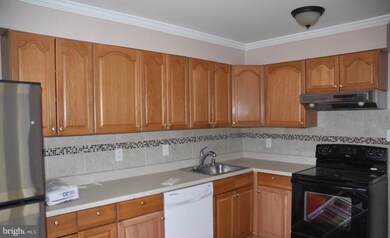 10219 Arizona Cir, Bethesda, MD 20817 - photo 3