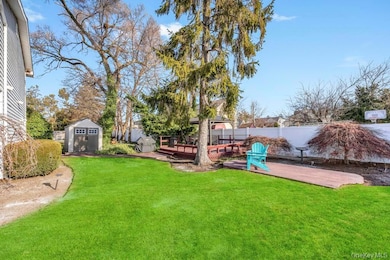 57 New South Rd, Hicksville, NY 11801 - photo 3