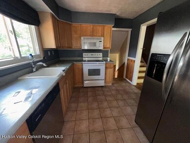 4 Merrick Rd, Poughkeepsie, NY 12603 - photo 5