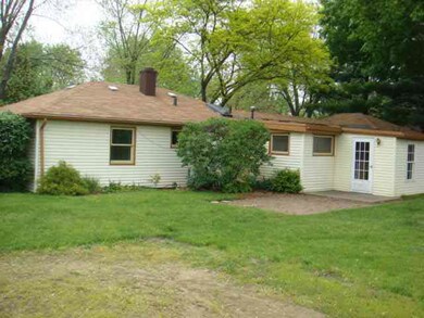 612 W Front St, New Carlisle, IN 46552 - photo 3