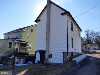 159 Lauderburn Ave, Weatherly, PA 18255 - photo 2