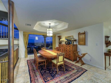 005_Dining Room
