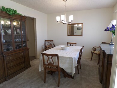 FORMAL DINING