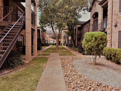 3400 Edloe St unit 1710, Houston, TX 77027 - photo 2