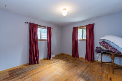 2031 N Jackson St, Waukegan, IL 60087 - photo 5