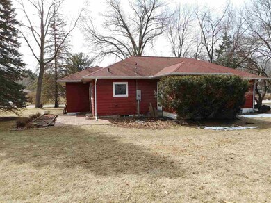 1806 Pin Oak Dr, Cedar Falls, IA 50613 - photo 4