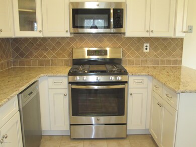 85 Wigwam Ln, Tinton Falls, NJ 07724 - photo 4