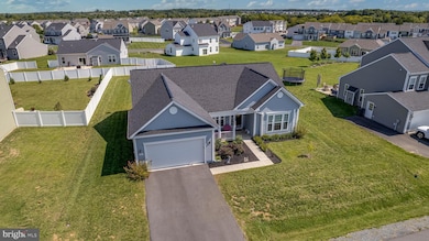 585 Calvert Cir, Bunker Hill, WV 25413 - photo 3