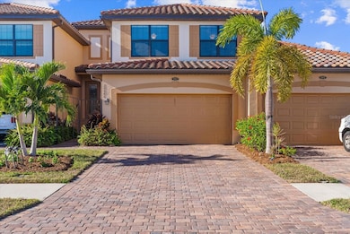 20080 Ragazza Cir unit 202, Venice, FL 34293 - photo 3