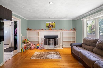 22 Colwell Dr, Johnston, RI 02919 - photo 6