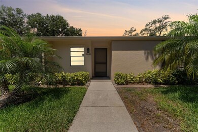 2640 Woodgate Ln unit F6, Sarasota, FL 34231 - photo 2