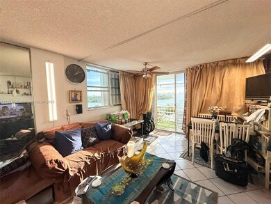 Stanton House unit 9C, Miami Beach, FL 33141 - photo 4