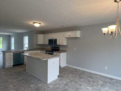 380 Grace Ct, Manchester, TN 37355 - photo 2