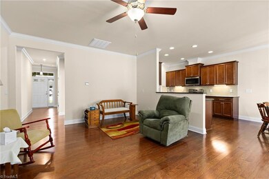 1304 Suzanne Ln, Lexington, NC 27295 - photo 5