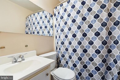 125 Bourbon Ct, Parkville, MD 21234 - photo 7