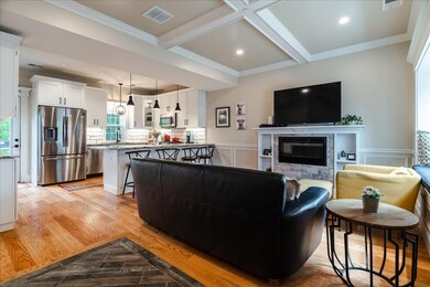 12 S Mason St unit 2, Salem, MA 01970 - photo 4