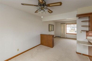102 32nd St NW, Cedar Rapids, IA 52405 - photo 6