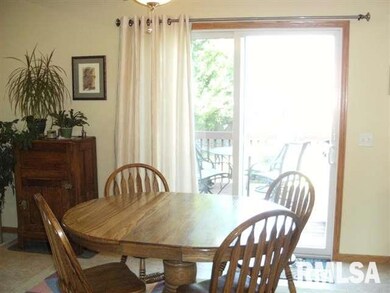 704 N Meadows Ct, Davenport, IA 52806 - photo 7