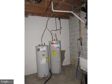 523 Gia Cir, Clifton Heights, PA 19018 - photo 4