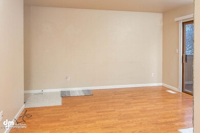 Living Room_DMD_0895-SMALL