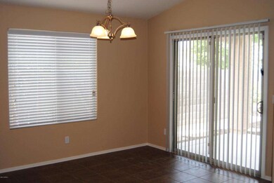 Eat-In Dining Area