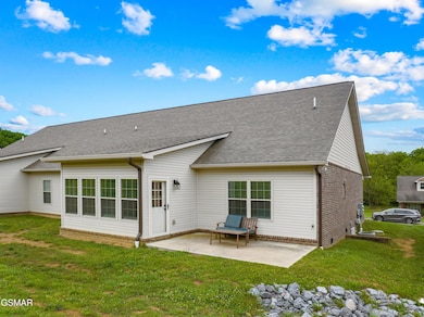 002-3014VillaCreeksideDrive-Dandridge-TN