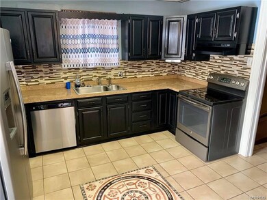 555 17th St, Niagara Falls, NY 14301 - photo 4